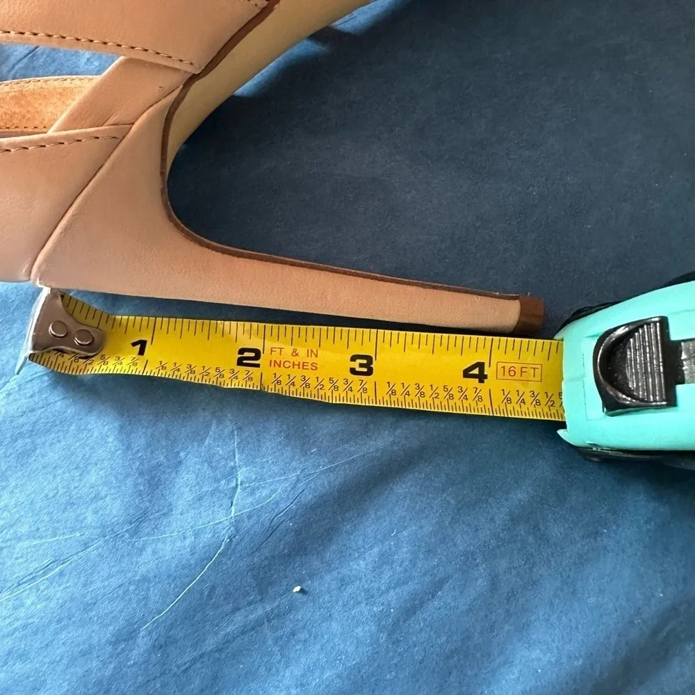 Venus heels